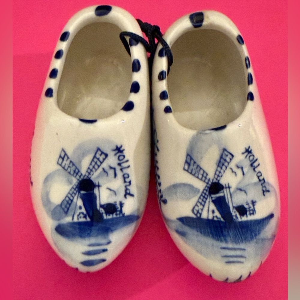 Mini Blue and white Delft Clogs. Hand painted in Holland 3in